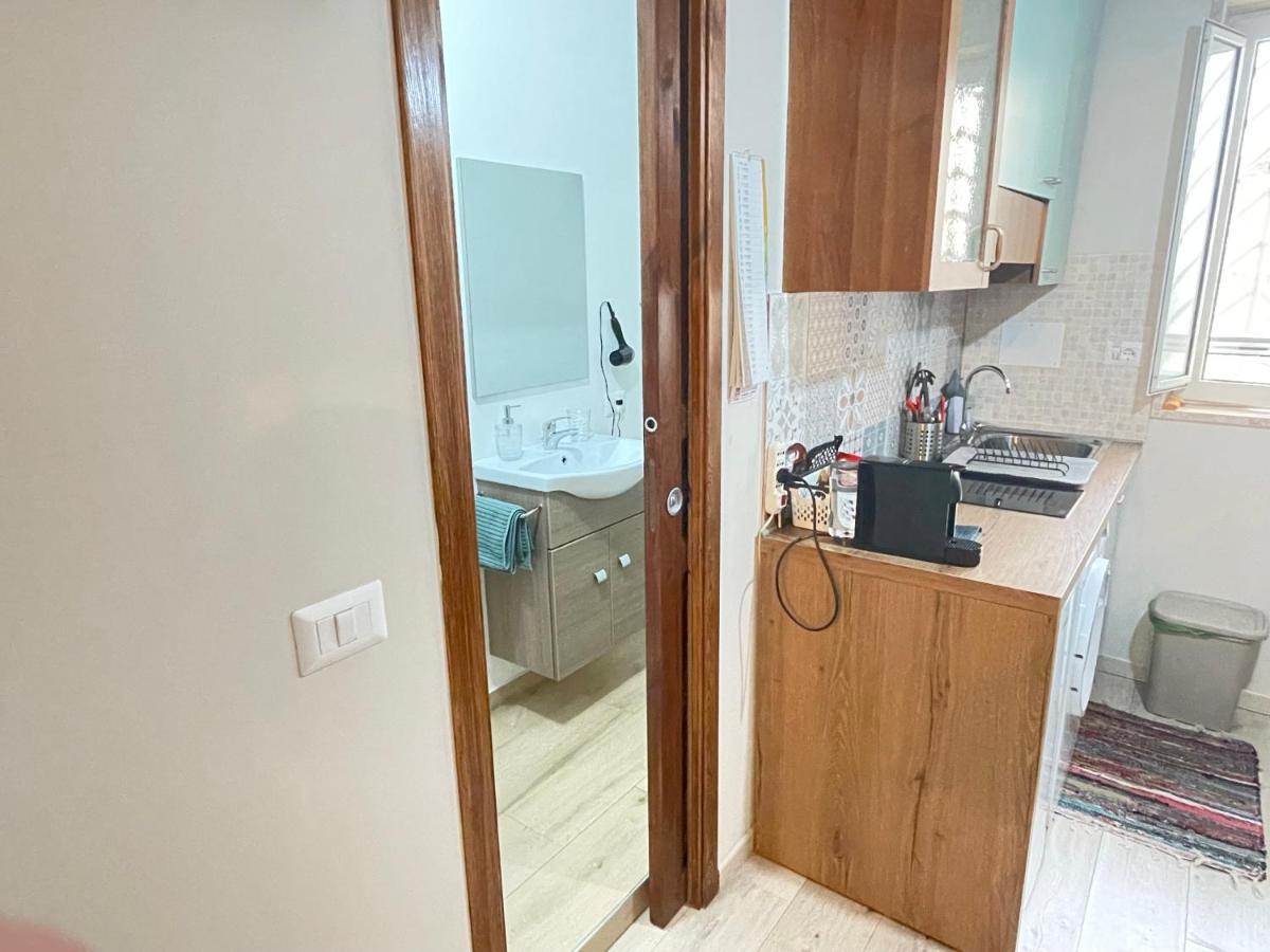 Trevisani Central Station Apartment 바리 외부 사진