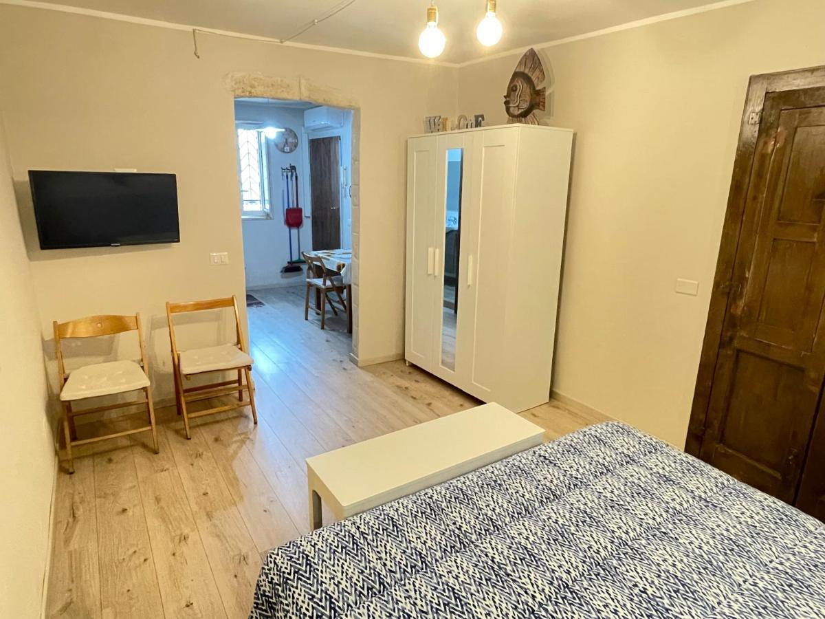 Trevisani Central Station Apartment 바리 외부 사진