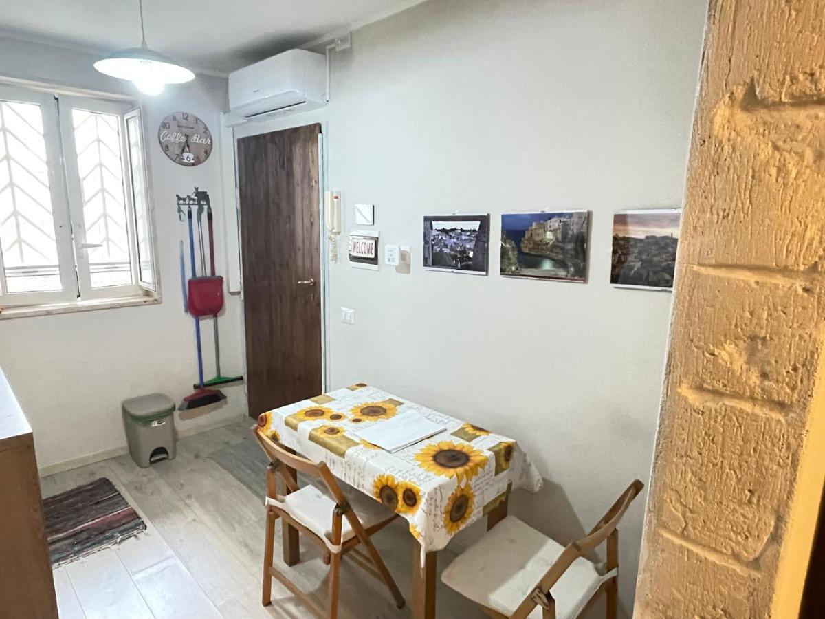 Trevisani Central Station Apartment 바리 외부 사진